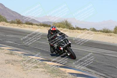 media/Dec-01-2025-Moto Forza (Mon) [[2daa91e15f]]/2-Intermediate Group/Session 4 (Turn 10 Inside)/